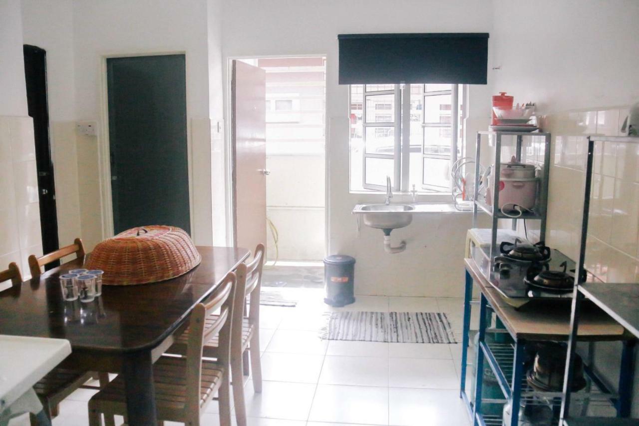 Thedaun Homestay Seri Iskandar, Perak Экстерьер фото